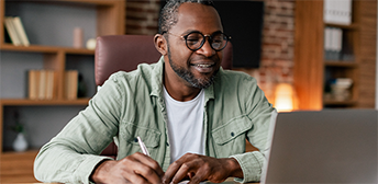 An employer uses AI to create a job posting for his business.